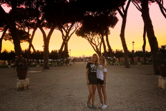 Denice und Bianca am Aventin