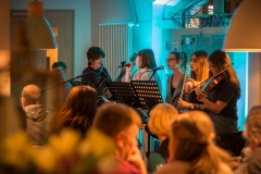 Volles Haus beim Wohnzimmerkonzert